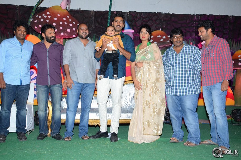 Ajay-Son-Dheeran-1st-Birthday-Celebrations-2014